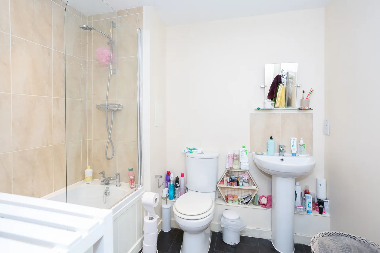 92 Wilmington Close, Watford, photo 11
