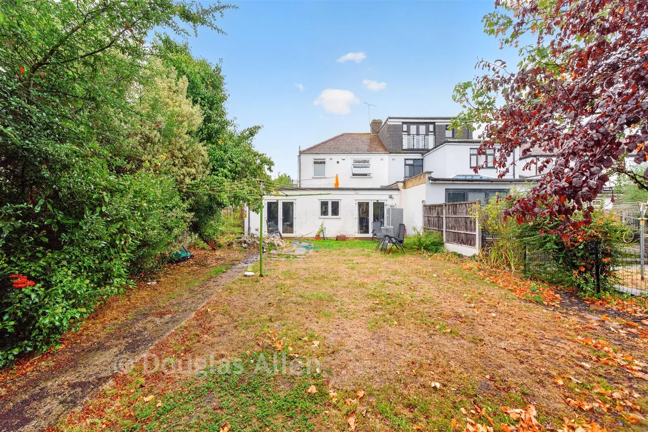 Forest Road, Ilford, IG6, photo 9