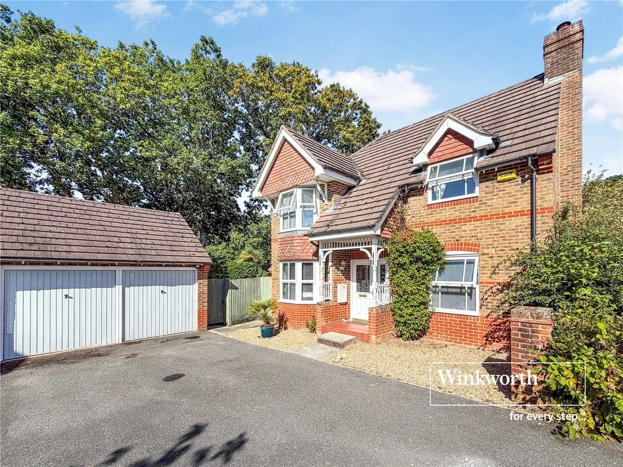 Casterbridge Road, Ferndown, BH22, photo 4