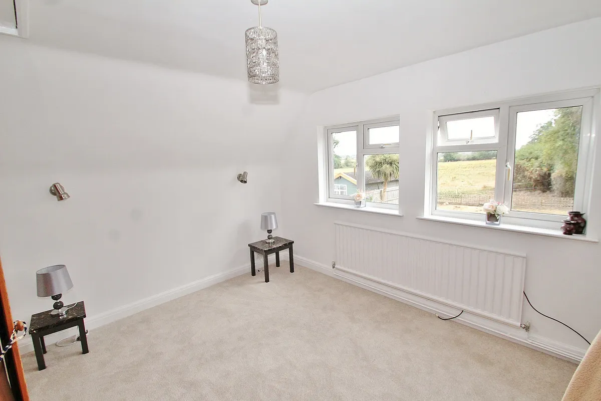 South Leigh Road, High Cogges, photo 10