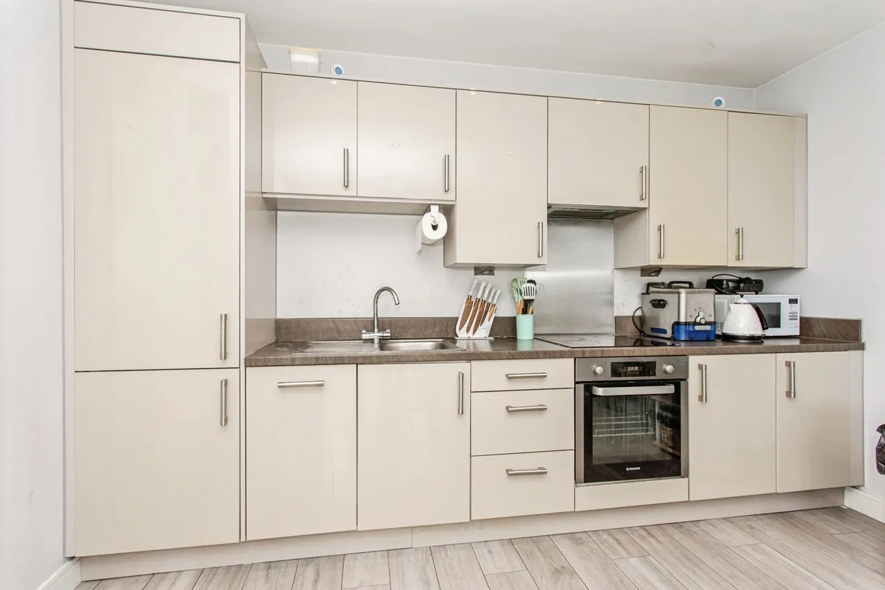 Victoria Avenue, Southend-on-Sea, Essex, SS2, photo 3