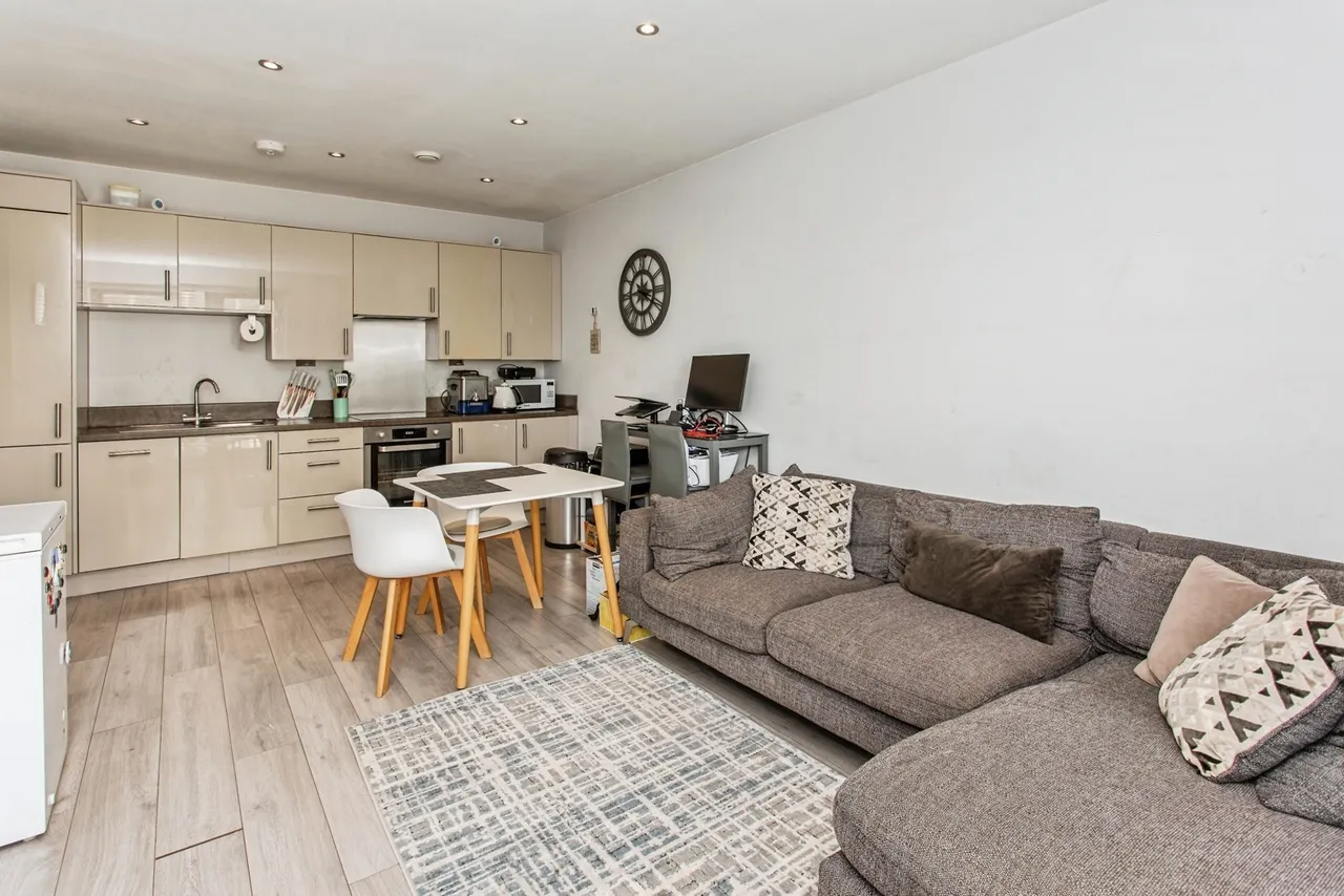Victoria Avenue, Southend-on-Sea, Essex, SS2, photo 11