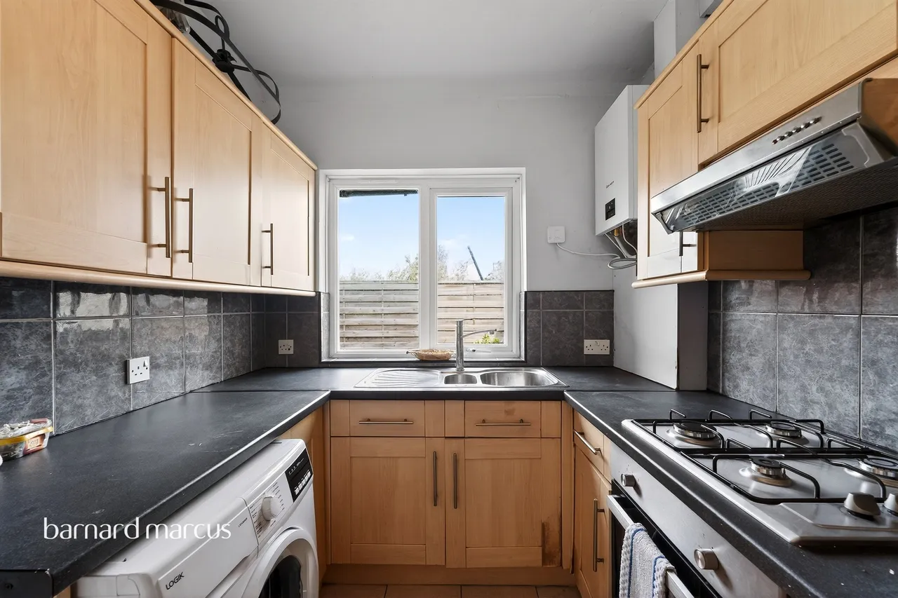 Upper Richmond Road West, Richmond, TW10, photo 5