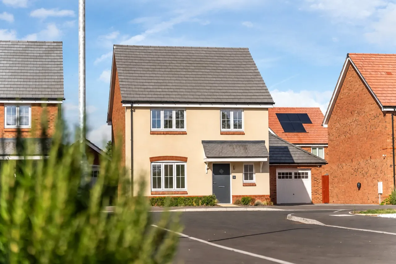 Pyrcroft Road, Chertsey, KT16, photo 14
