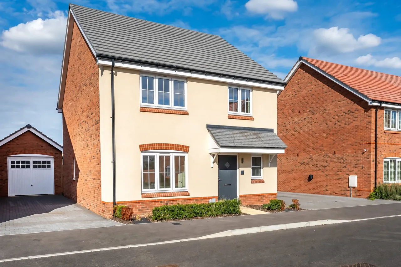 Pyrcroft Road, Chertsey, KT16, photo 15