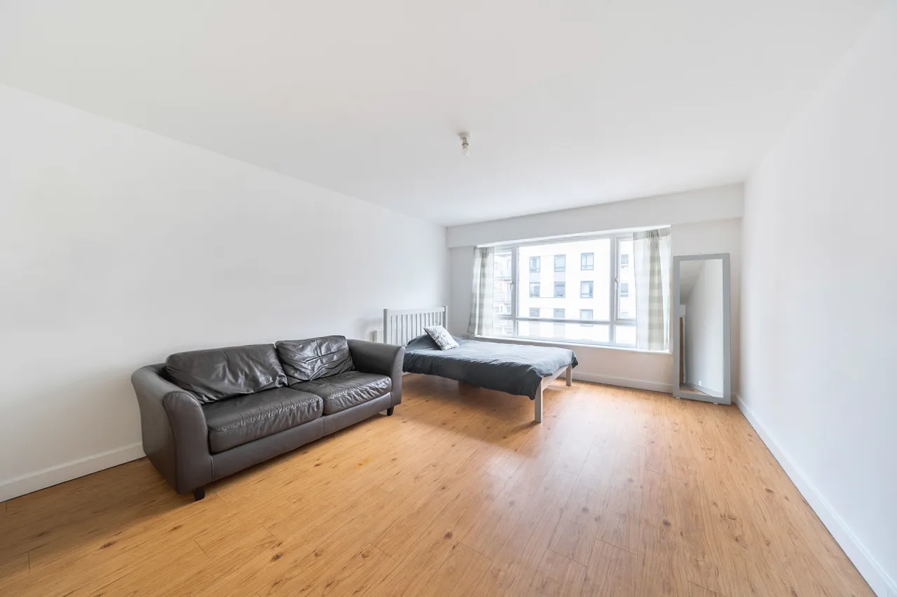 Flat 39, Battalion House, 22 Heritage Avenue, London, photo 5