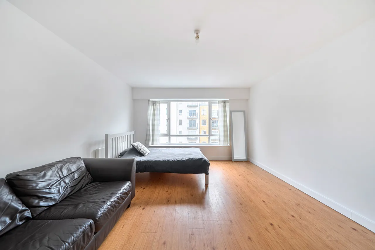 Flat 39, Battalion House, 22 Heritage Avenue, London, photo 7