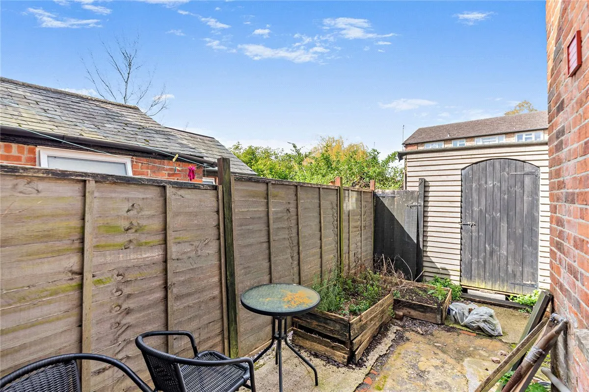 Madeira Place, Newbury, RG14, photo 16