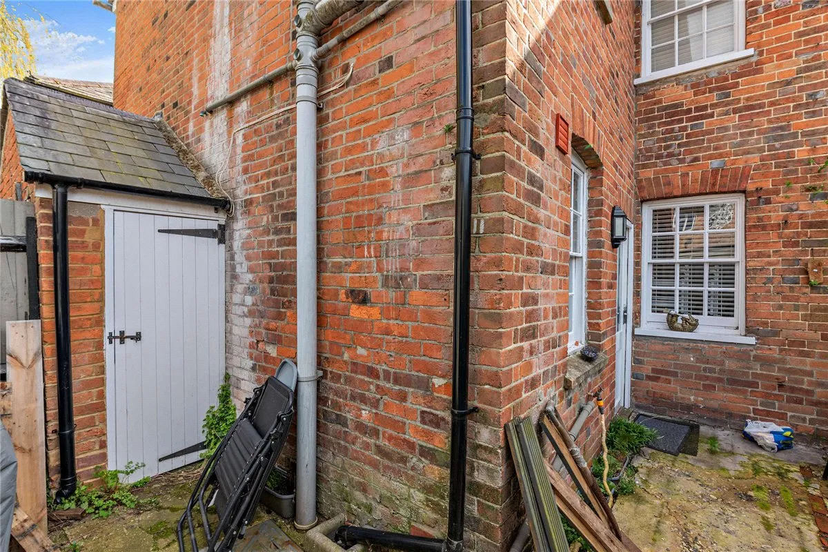 Madeira Place, Newbury, RG14, photo 13