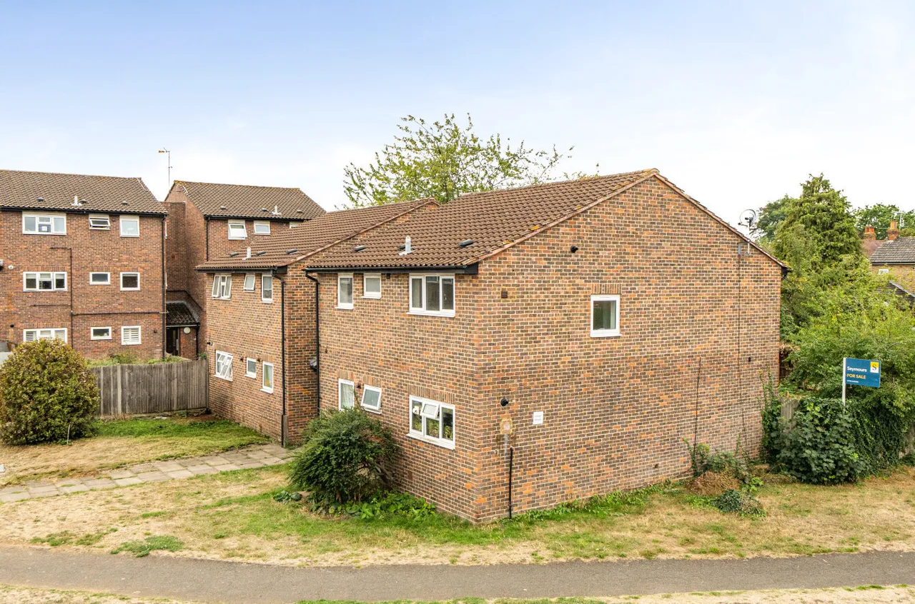 St Johns Drive, Walton On Thames, KT12, photo 24