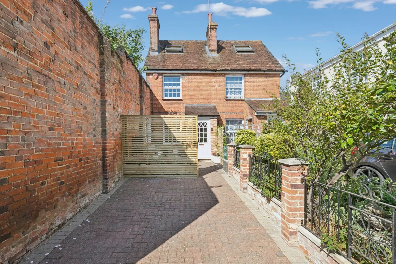 Mill Lane, Welwyn, AL6, photo 3