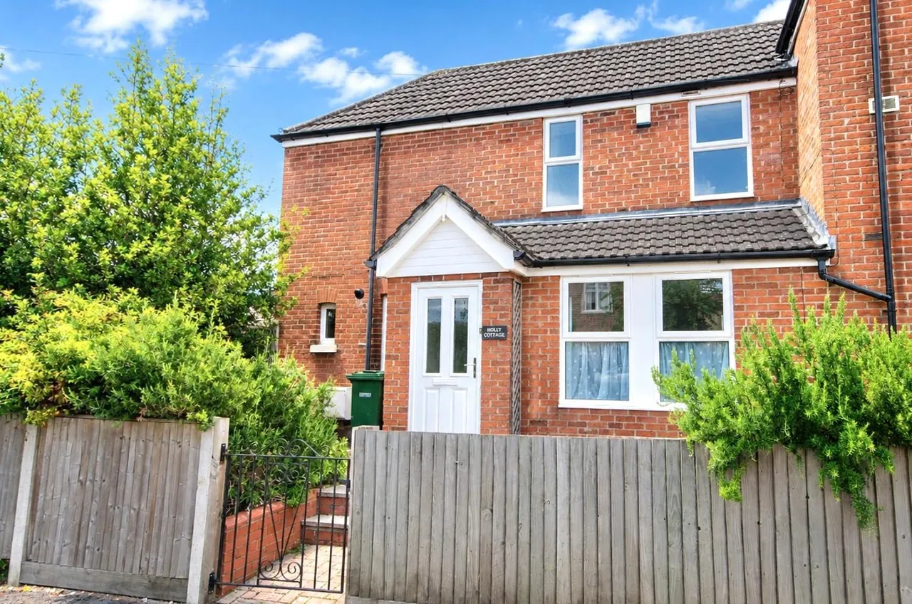 2 bed house to rent, Brookwood Avenue, Eastleigh, SO50