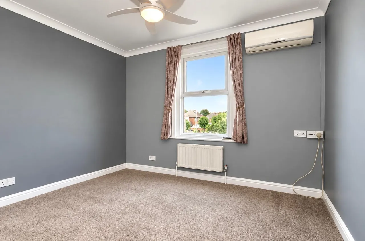 Brookwood Avenue, Eastleigh, SO50, photo 6