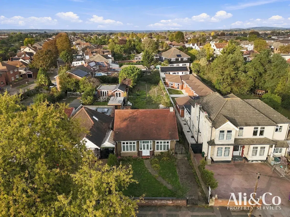 4 bed house for sale, Lodge Lane, Grays
