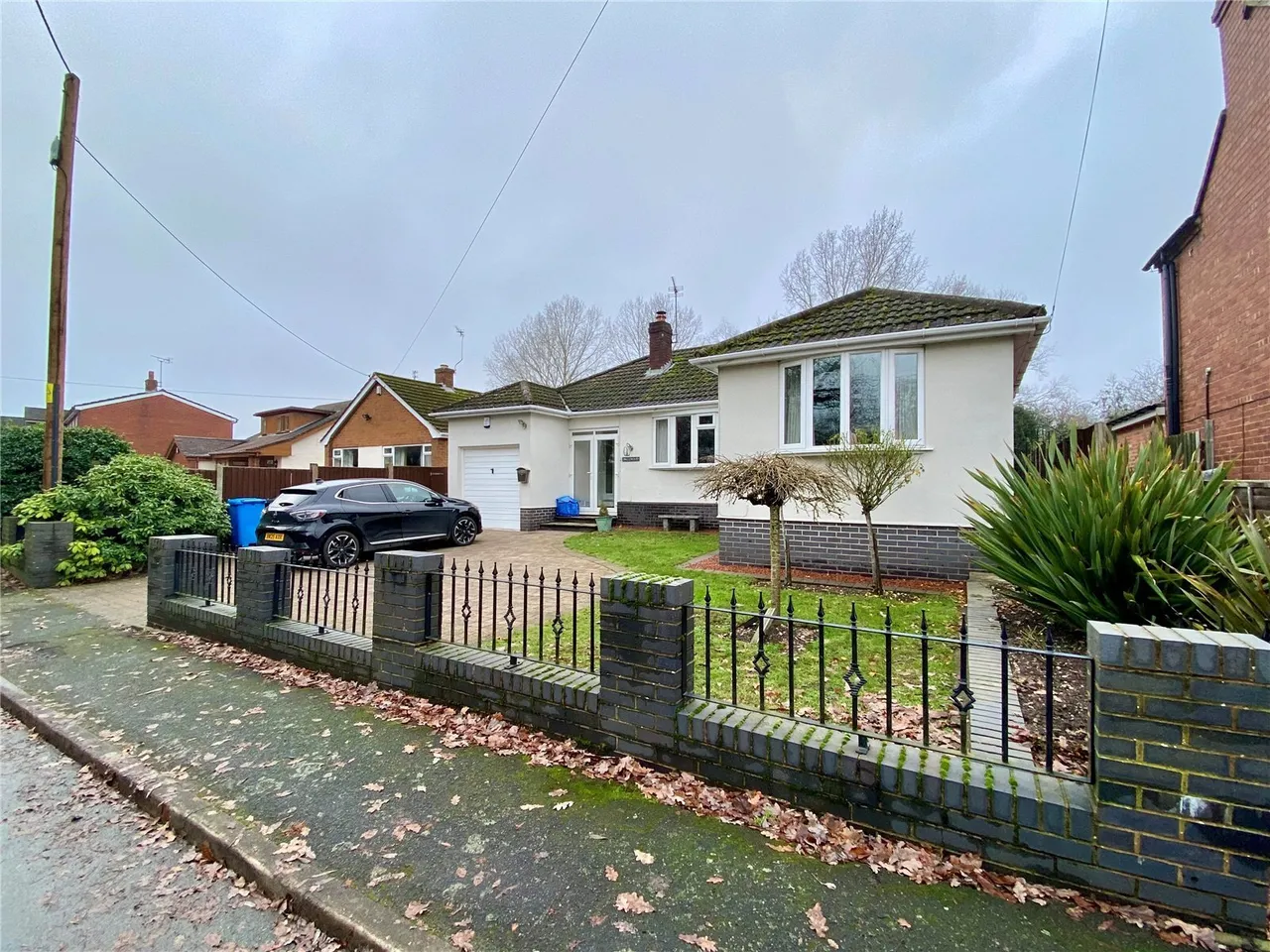 Queens Road, Calf Heath, Wolverhampton, Staffordshire, WV10, photo 29