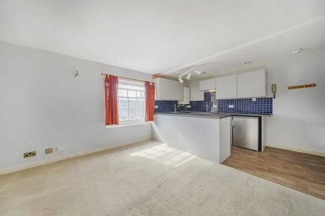 Normandy House, Basingstoke, RG21, photo 6