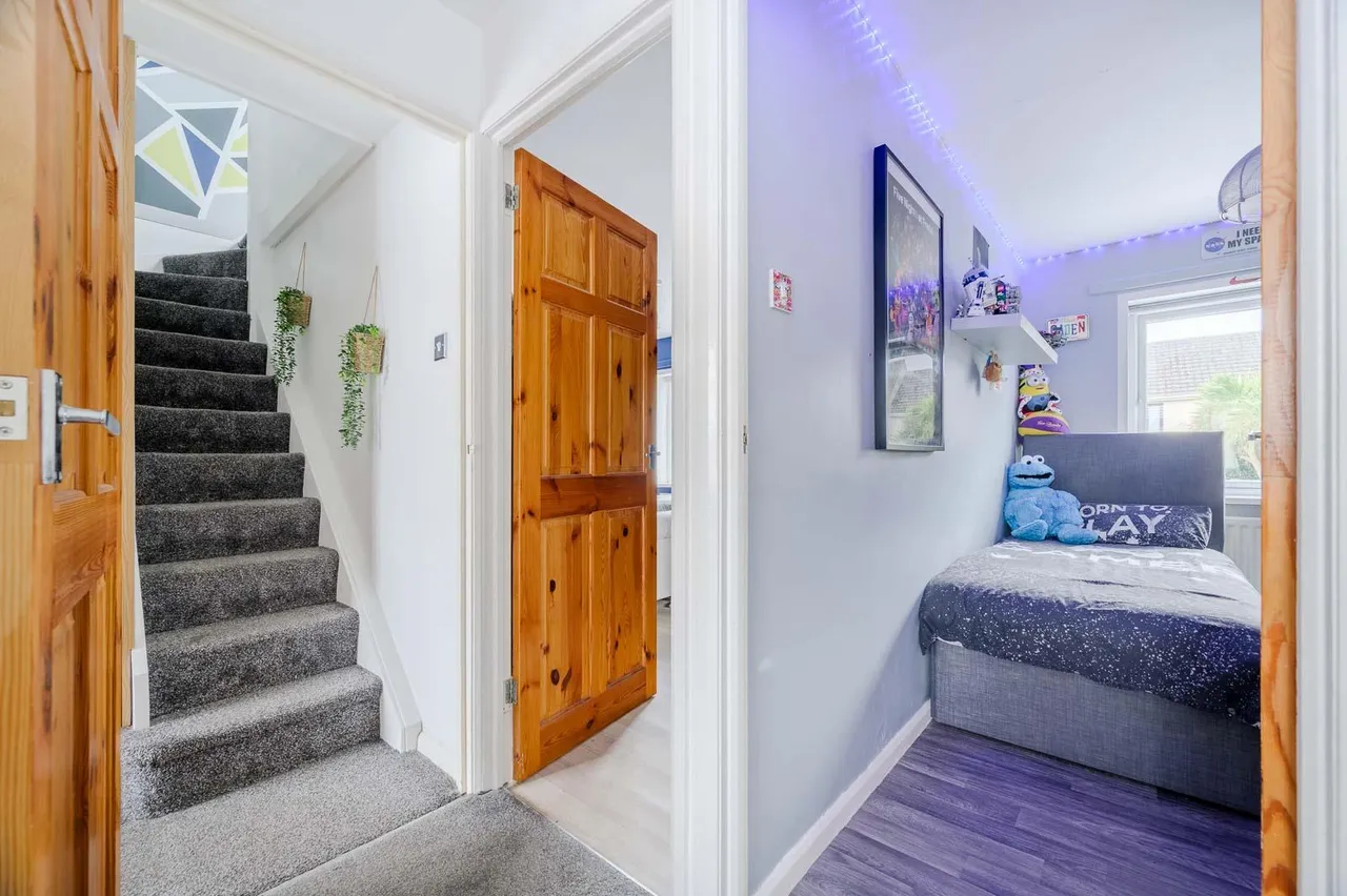 Priory End, holywood, BT18, photo 17