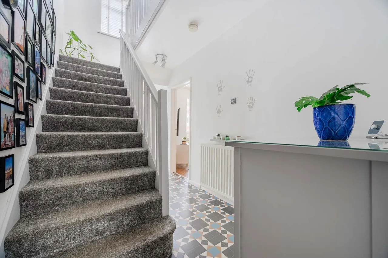 Priory End, holywood, BT18, photo 12