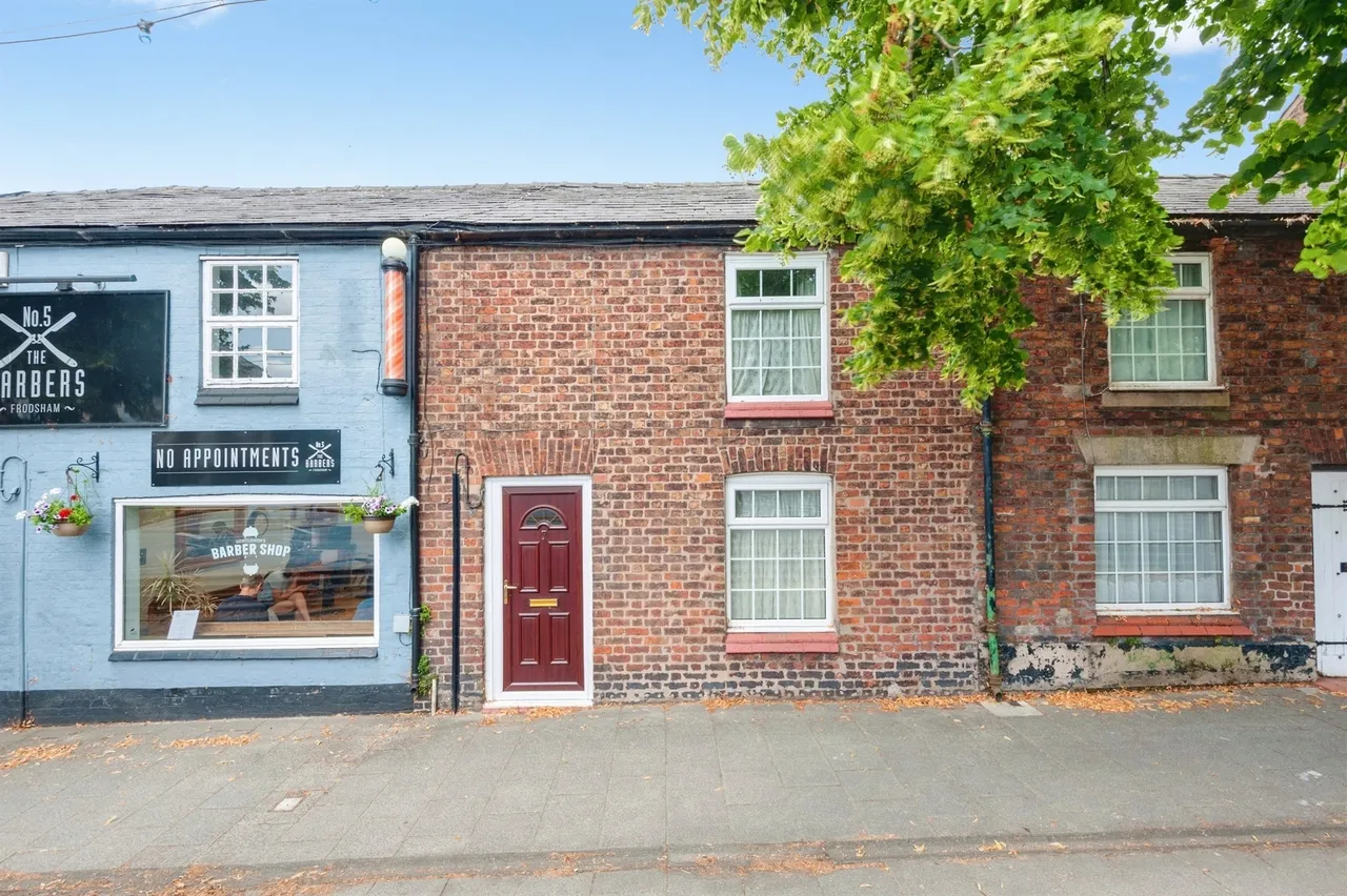 2 bed house for sale — High Street, Frodsham