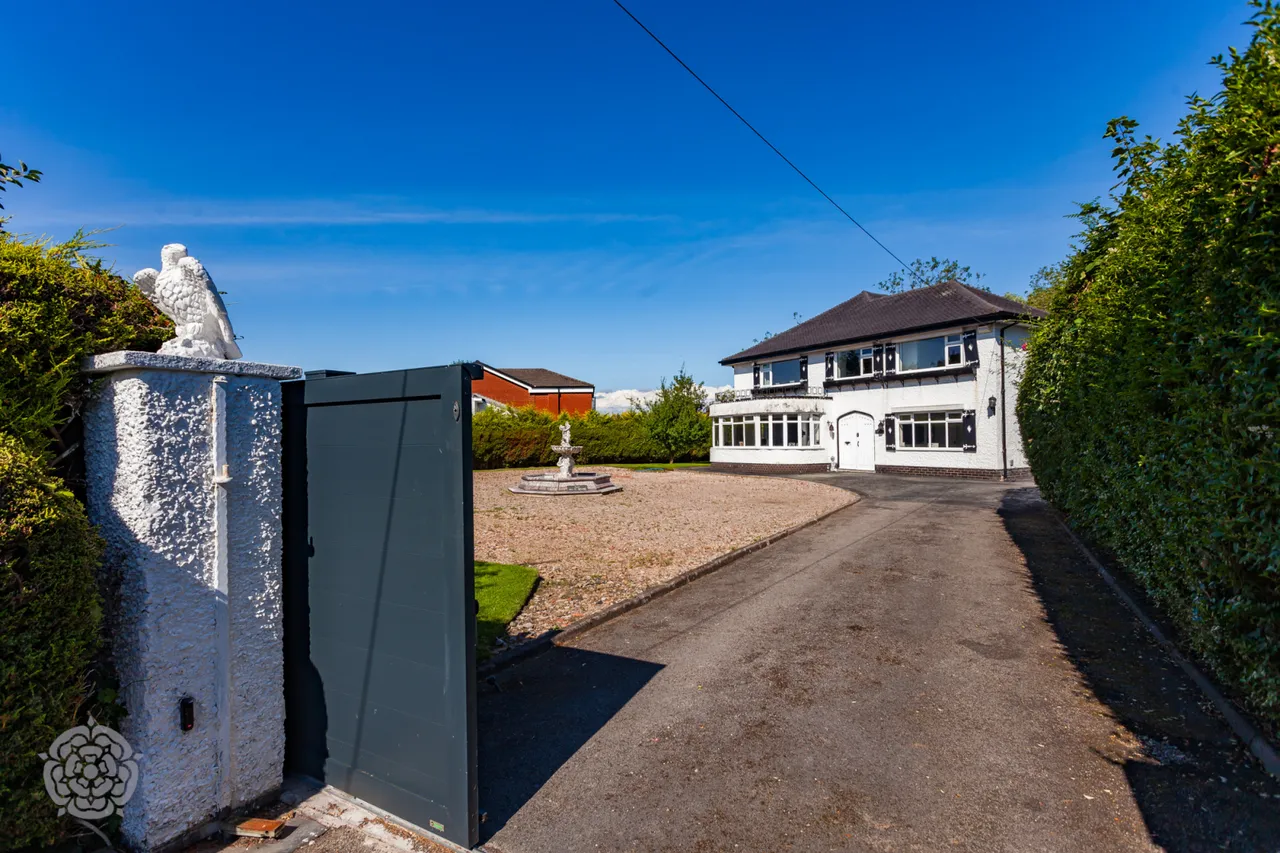 The White House, 36 Twiss Green Lane, Culcheth, Warrington, WA3 4BZ, photo 4