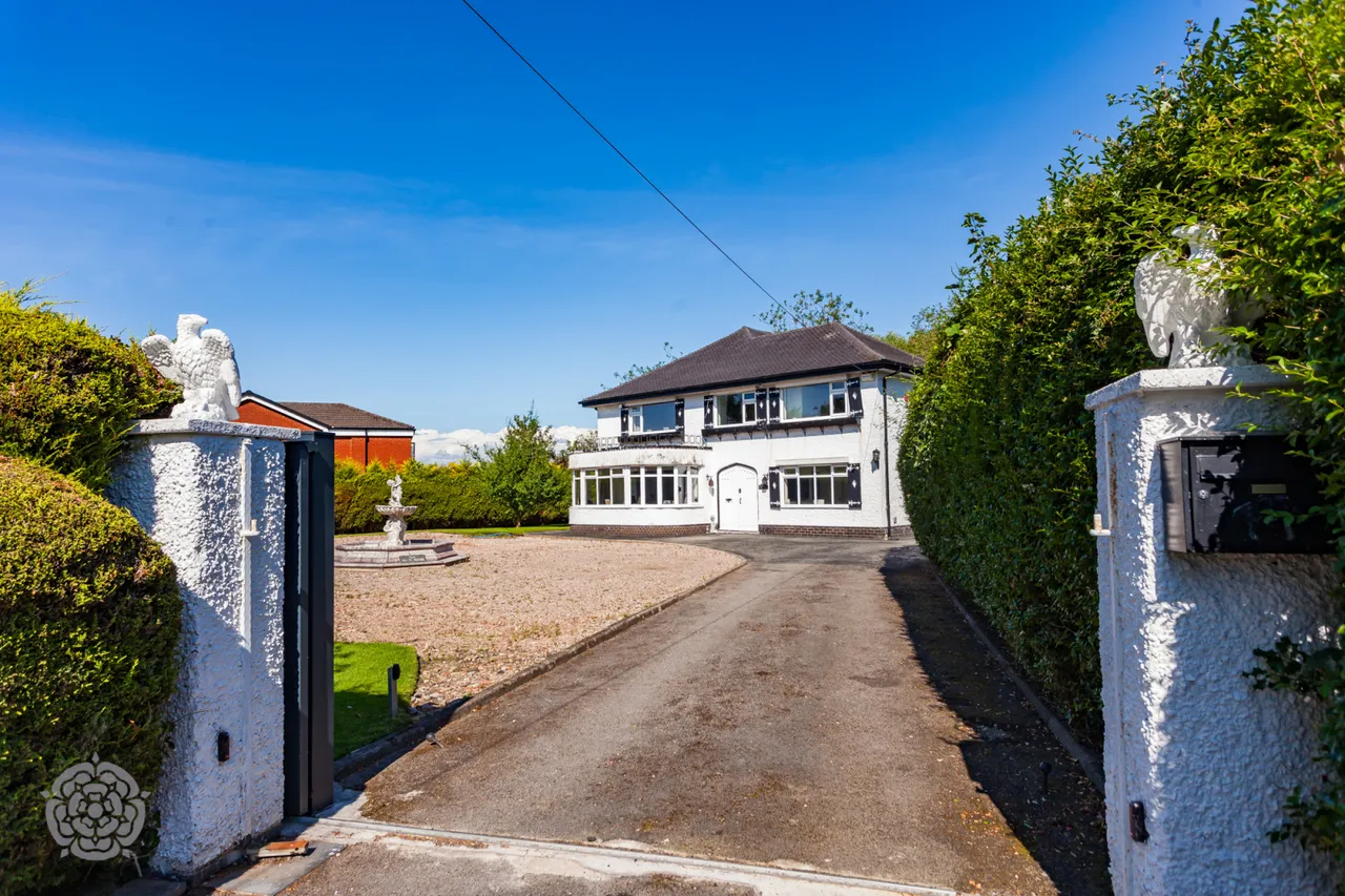 The White House, 36 Twiss Green Lane, Culcheth, Warrington, WA3 4BZ, photo 53