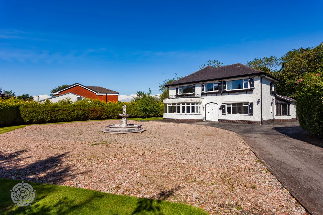 The White House, 36 Twiss Green Lane, Culcheth, Warrington, WA3 4BZ, photo 3