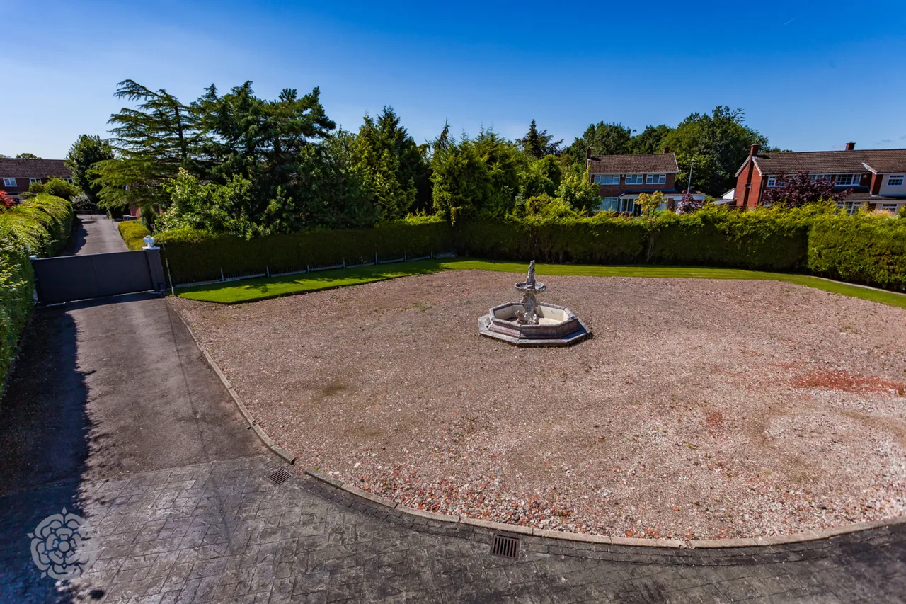 The White House, 36 Twiss Green Lane, Culcheth, Warrington, WA3 4BZ, photo 49