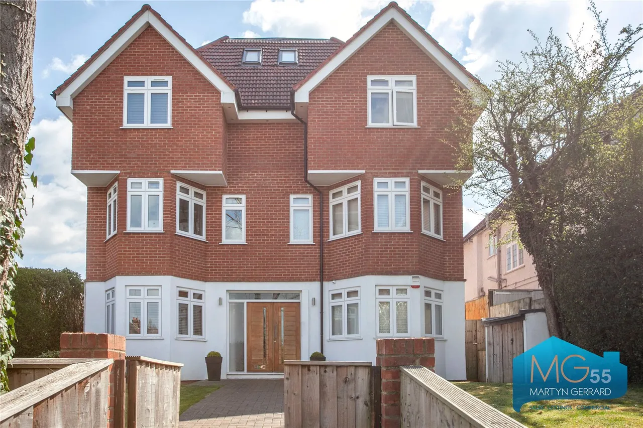 Alexandra Grove, North Finchley, N12, photo 20