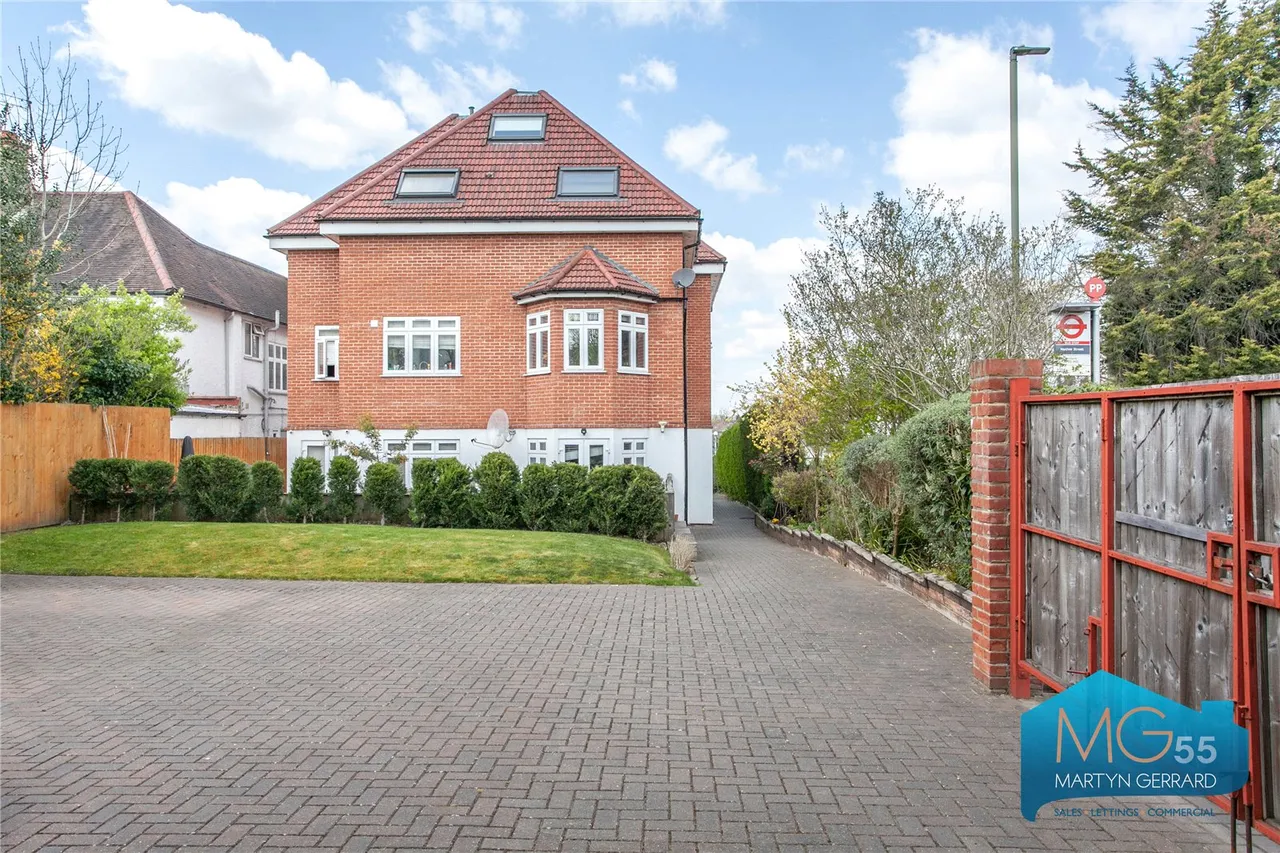 Alexandra Grove, North Finchley, N12, photo 5