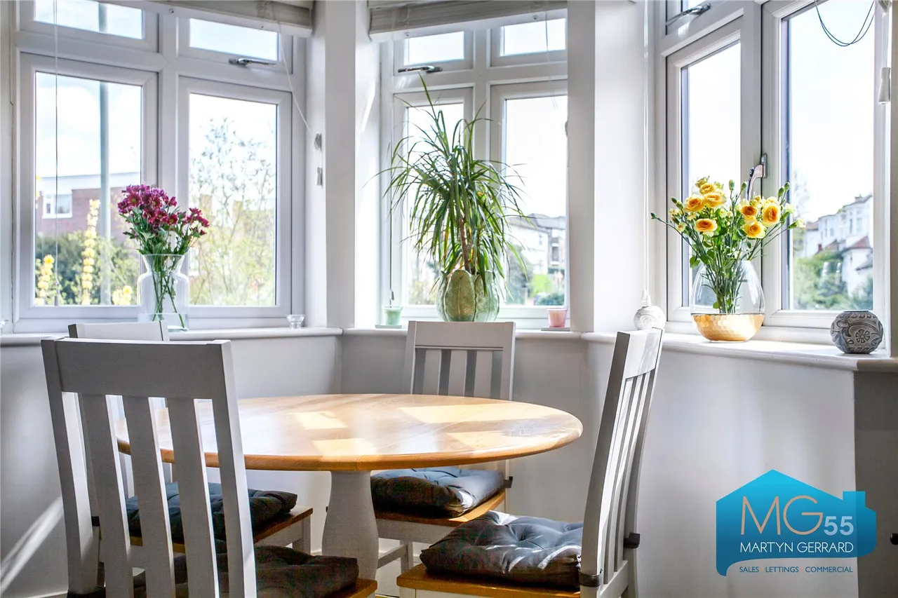 Alexandra Grove, North Finchley, N12, photo 10