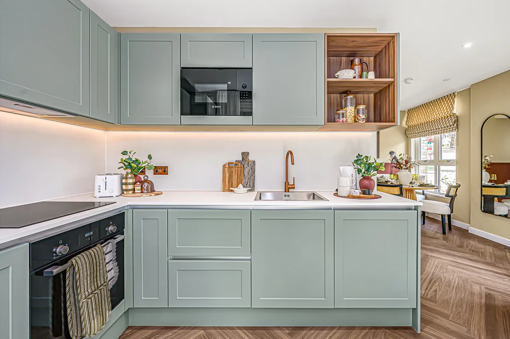 2 bed flat for sale, Twyford Abbey Road, London, NW10