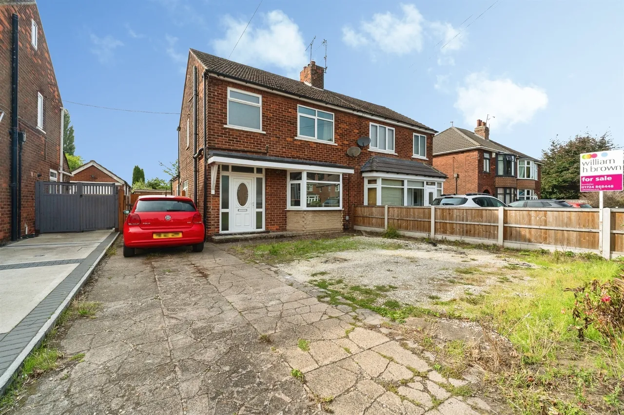 3 bed house for sale — Scotter Road, SCUNTHORPE