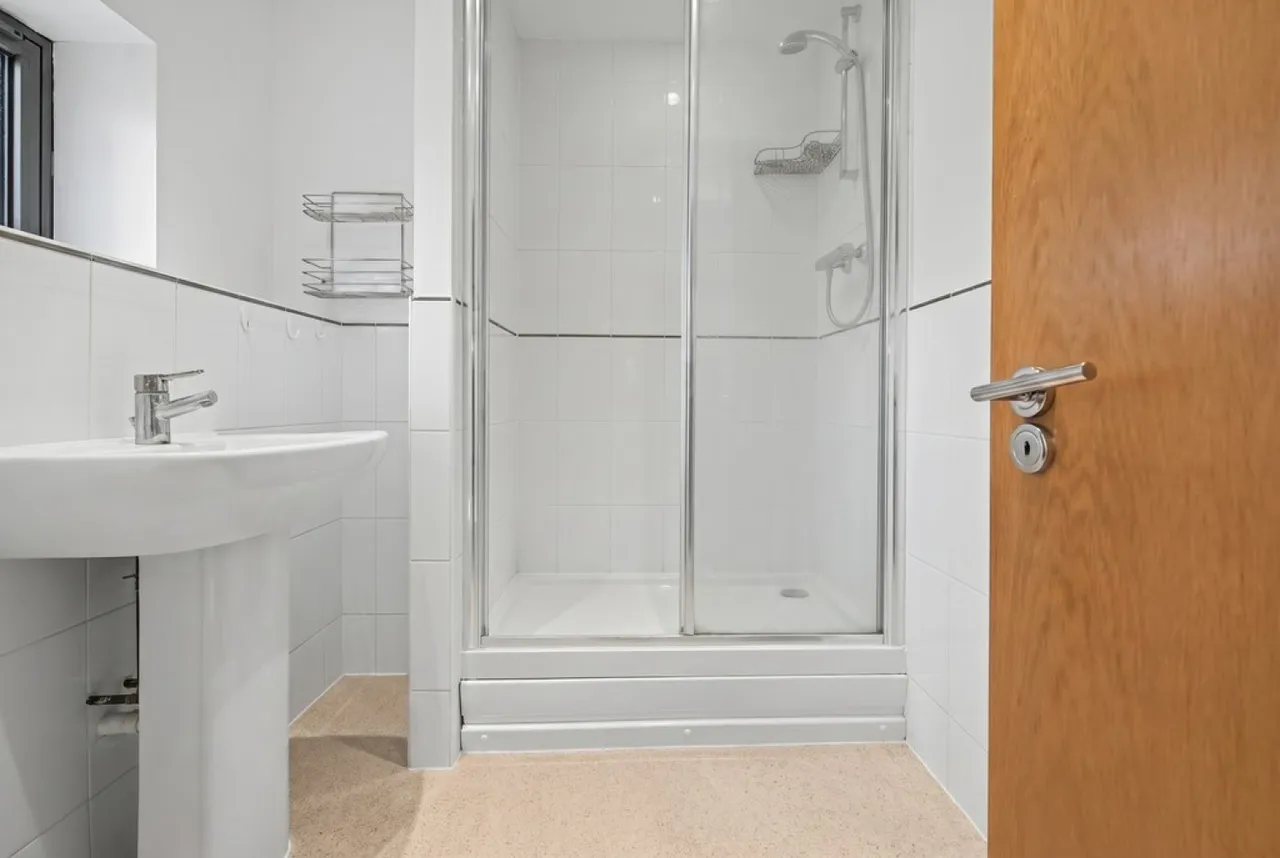 Empress Court, Woodins Way, photo 7
