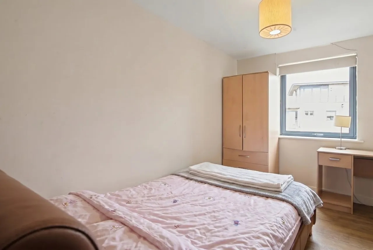 Empress Court, Woodins Way, photo 9