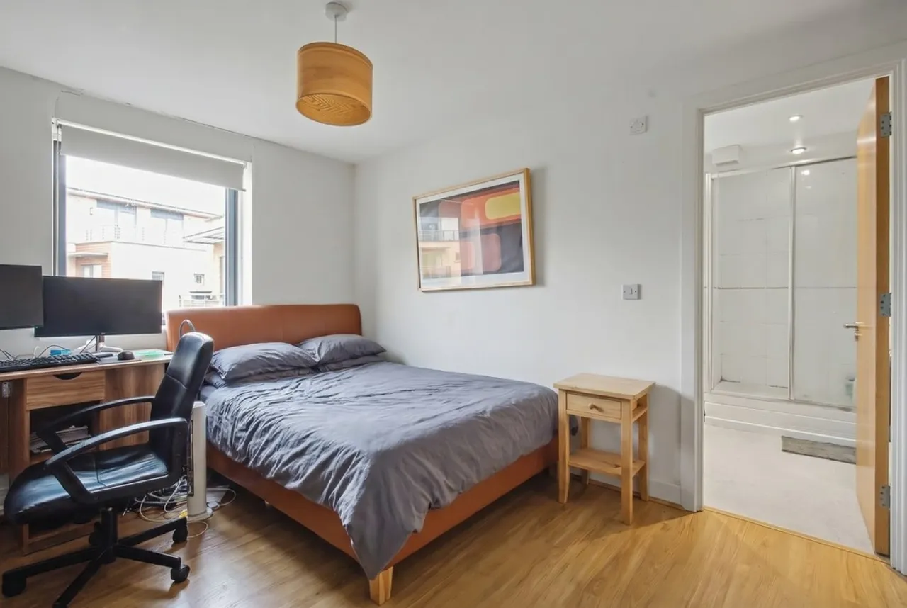 Empress Court, Woodins Way, photo 6