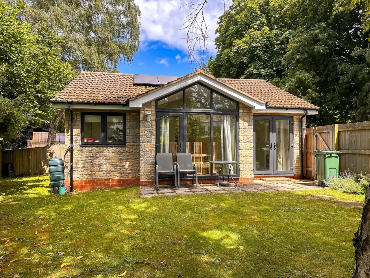 2 bed house for sale, Silver Street, Nailsea, BS48