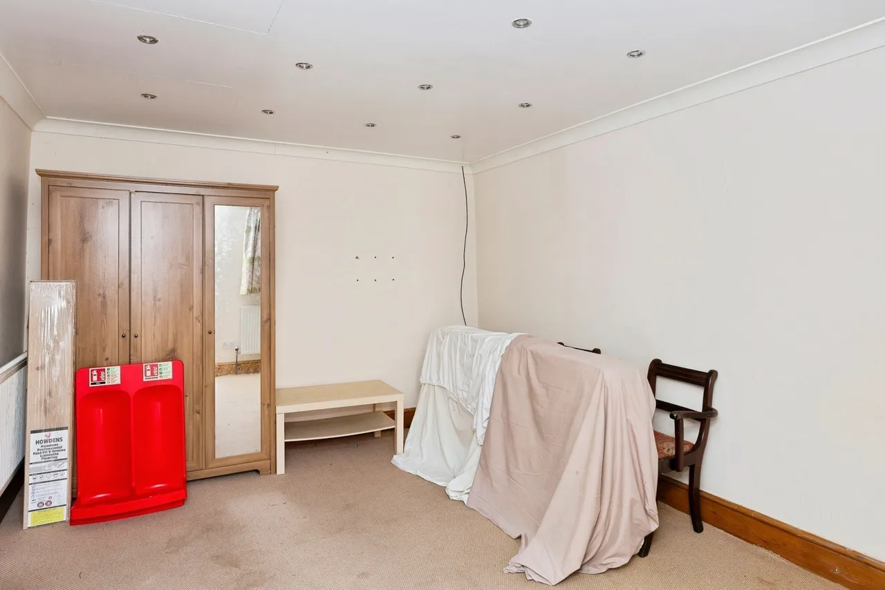 Loxford Lane, Ilford, IG1, photo 20