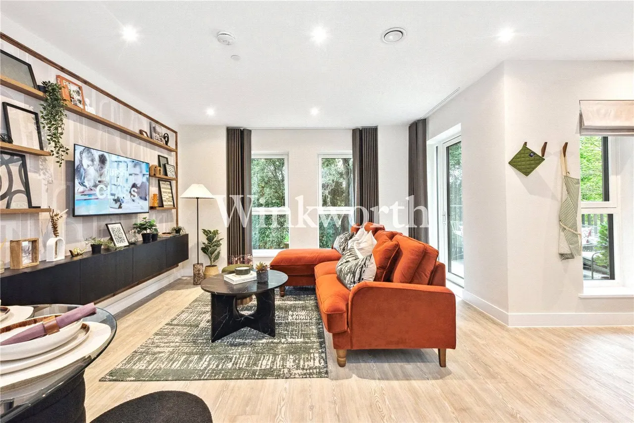 1 bed flat for sale, St. Ann's Road, London, N15