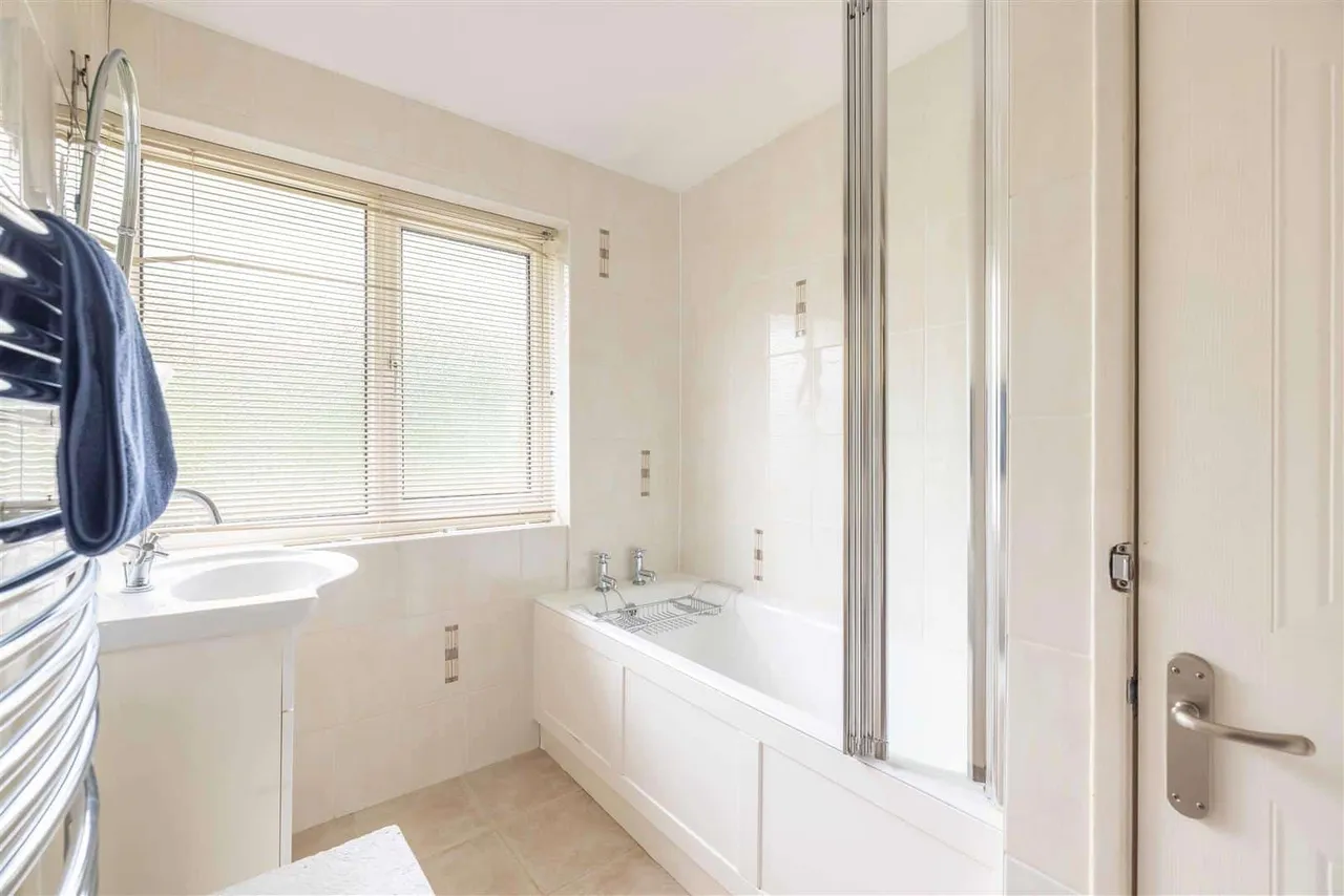 Knights Close, Windsor, SL4 5QR, photo 16
