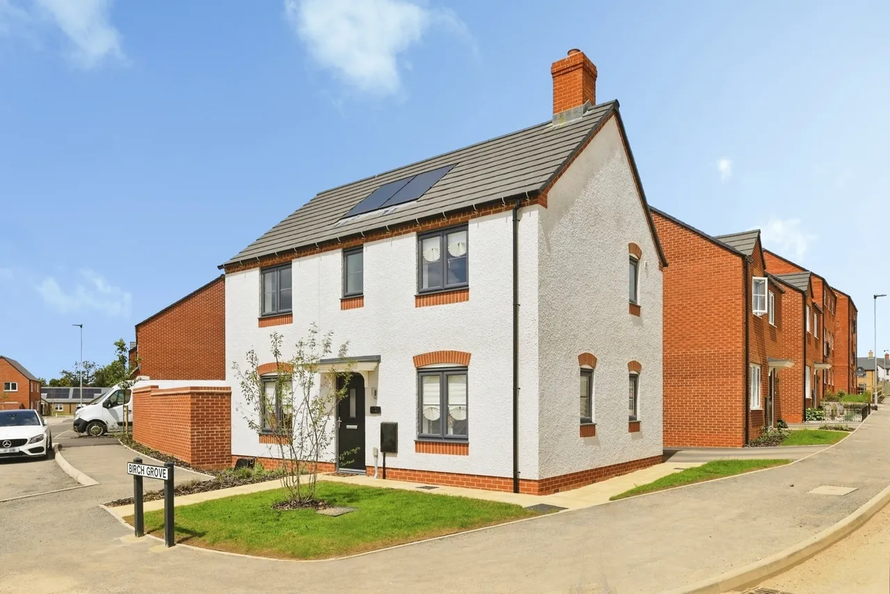 3 bed house for sale — Birch Grove, Harpole, Northampton, Northamptonshire, NN7