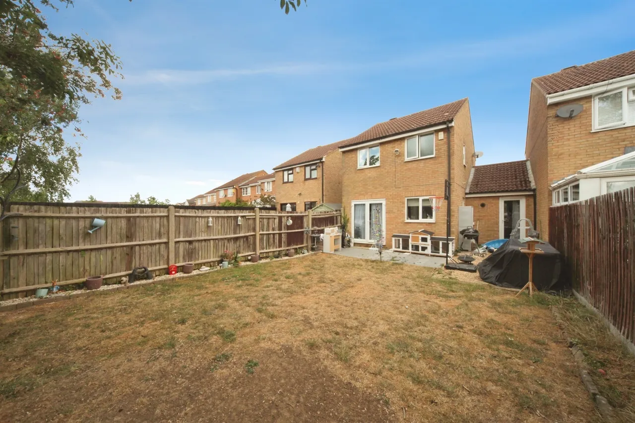 Claverley Green, Luton, LU2, photo 10
