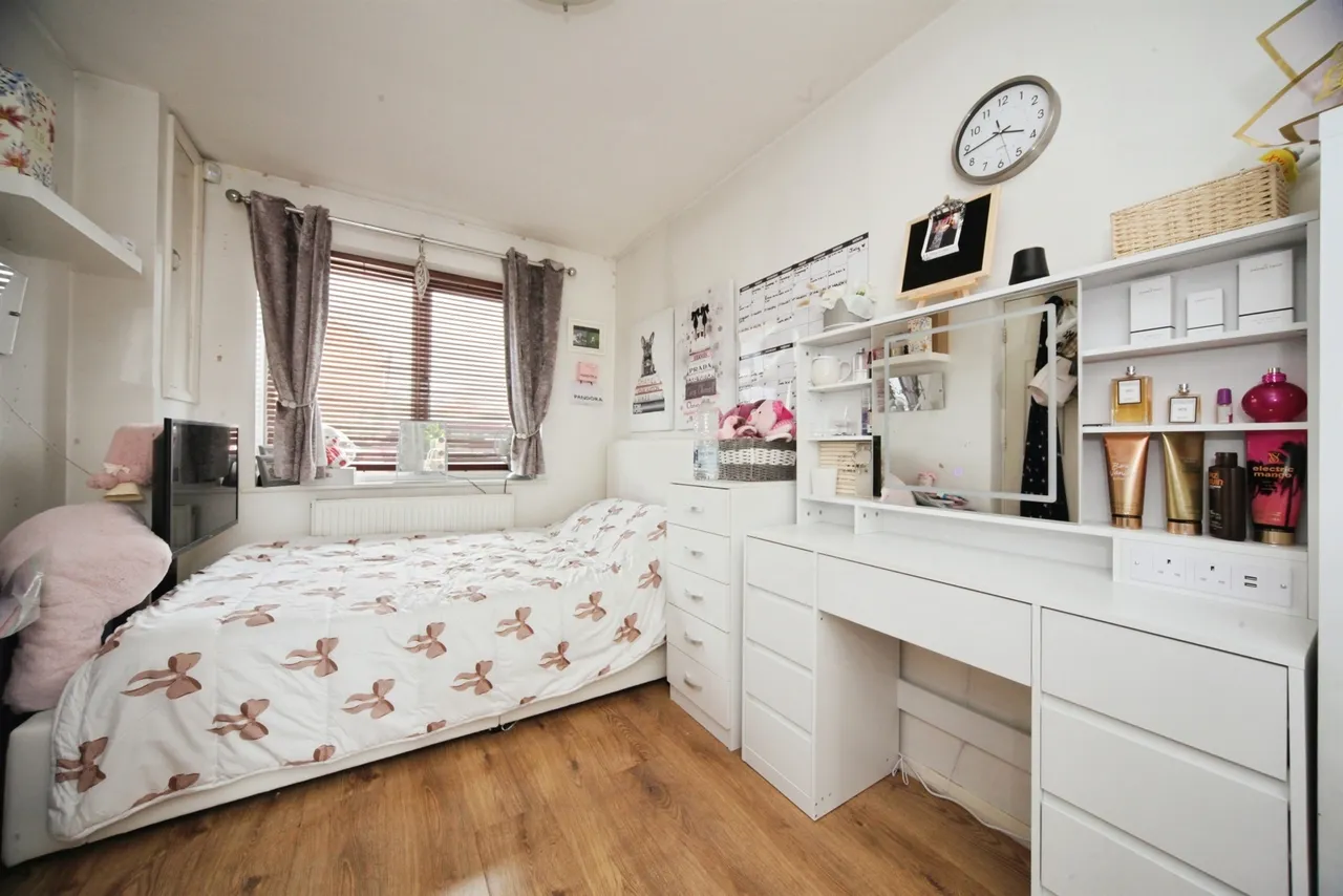 Claverley Green, Luton, LU2, photo 6
