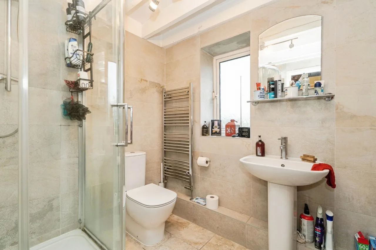 Bale Road, Sharrington, NR24, photo 12