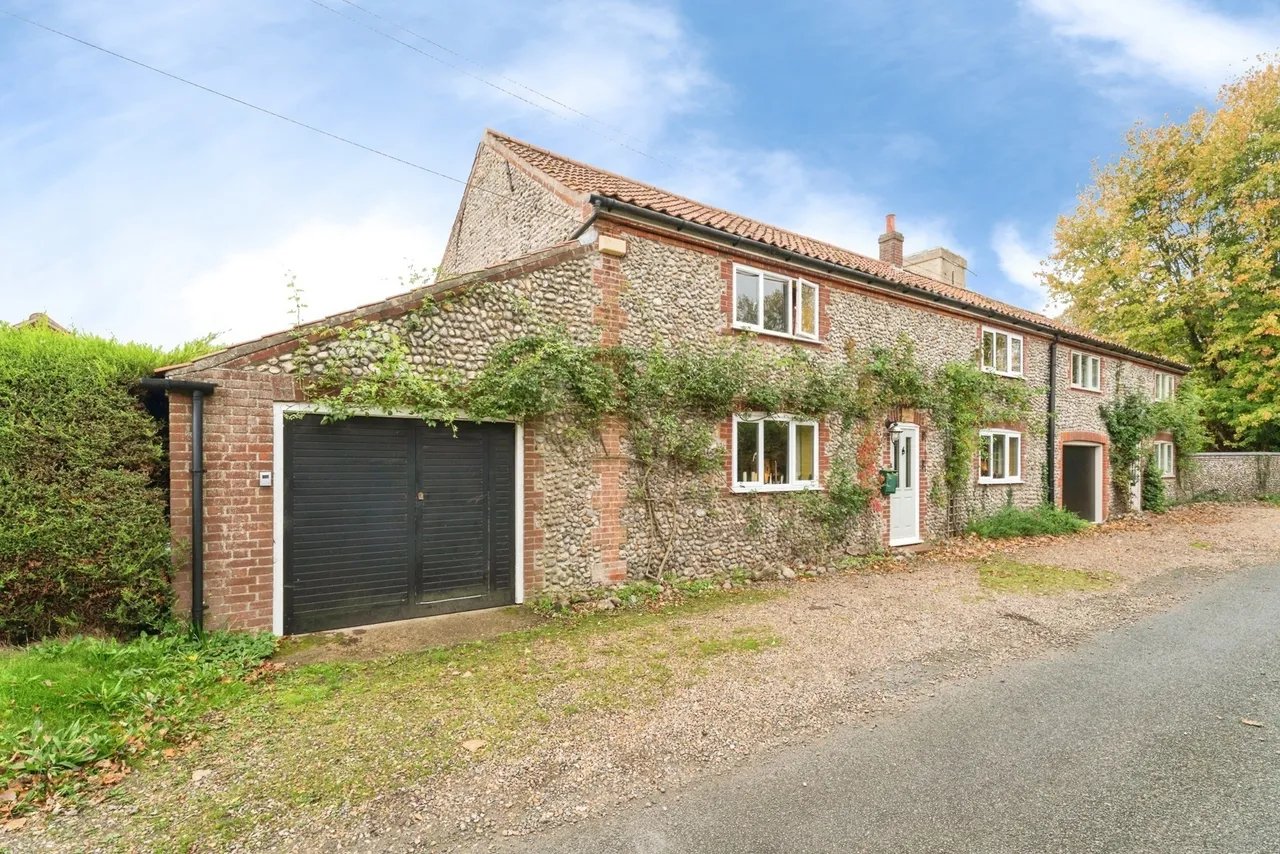 Bale Road, Sharrington, NR24, photo 28