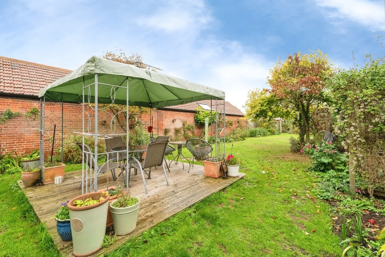 Bale Road, Sharrington, NR24, photo 23