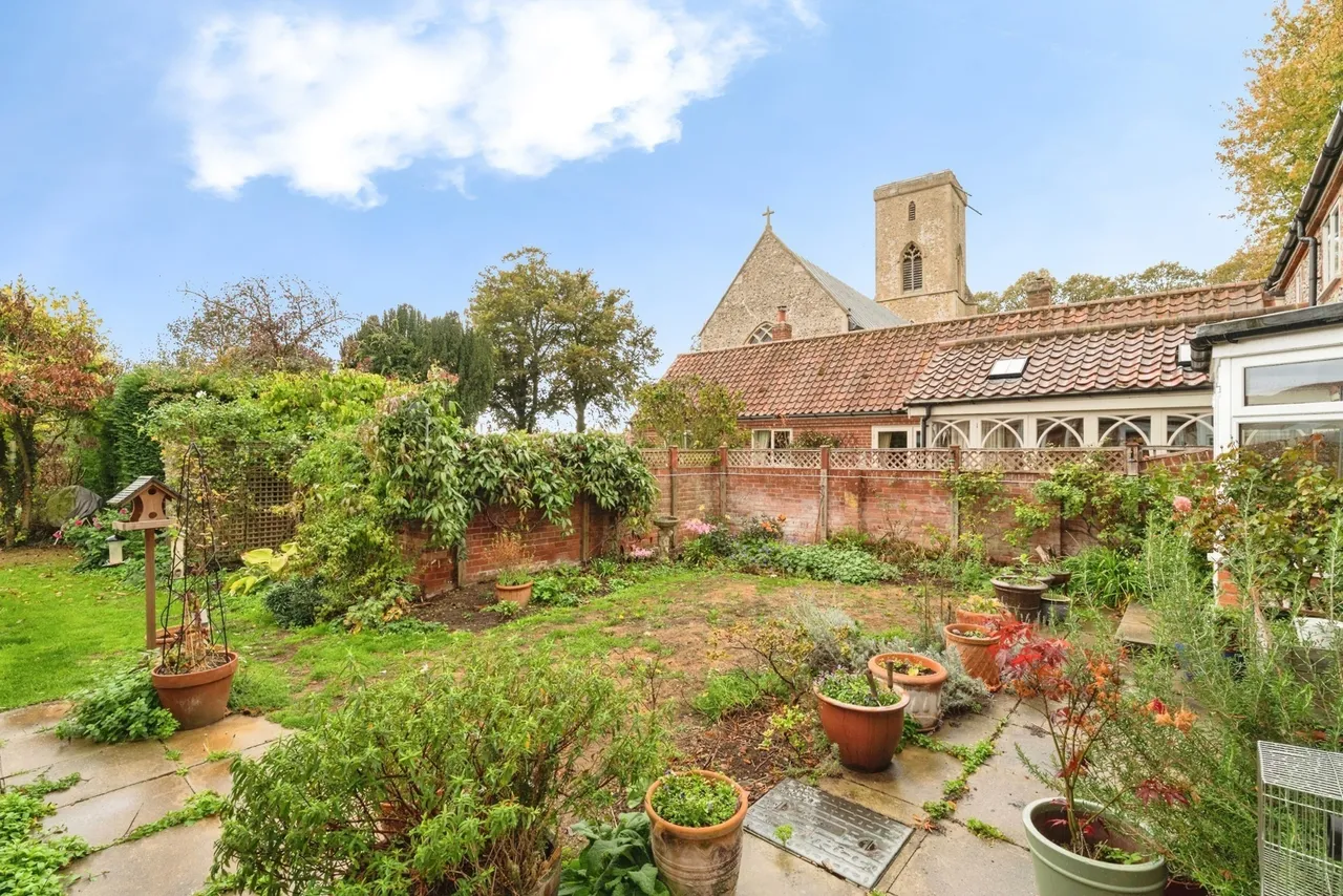Bale Road, Sharrington, NR24, photo 24