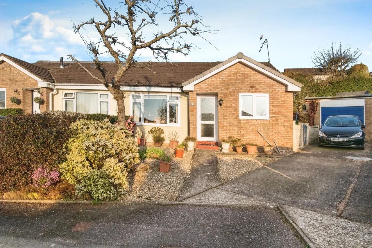 3 bed house for sale, Haydons Park, Honiton, EX14