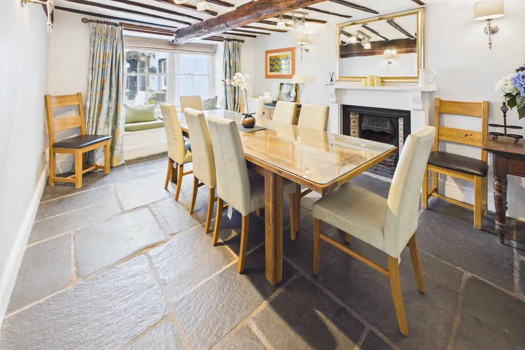 The Square, Grange-over-Sands, LA11, photo 7