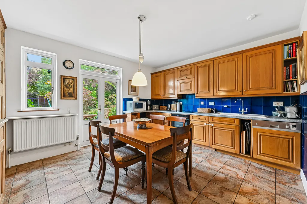 Durrington Park Road, London, SW20, photo 4