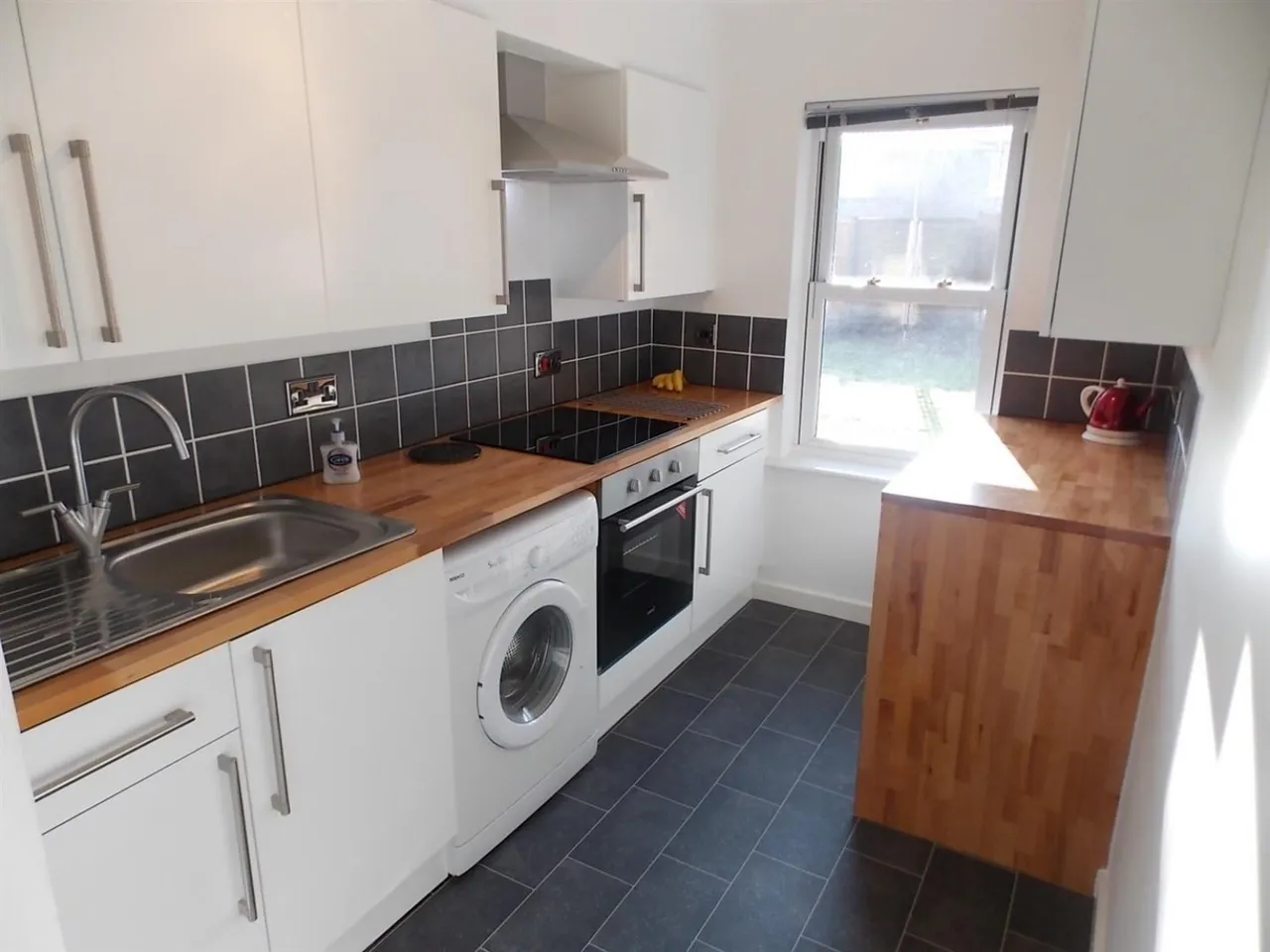 1 bed flat for sale — Cullens Mews, Lysons Road